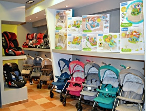 showroom 2 - image showroom-2-300x228 on https://old.bebestars.gr